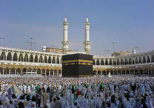 "Kaaba i Mekka" by Muhammad Mahdi Karim is licensed under CC BY-SA 2.5